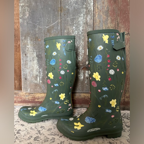 Women's Joules Size 10 Green Welly Floral Print Rain Boots - Picture 2 of 12